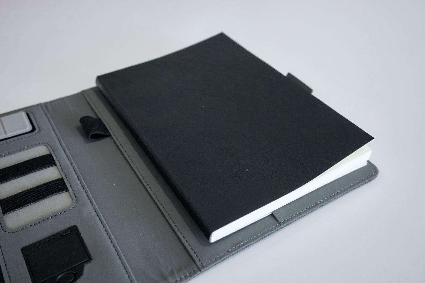 The SONAA Smart Notebook | Wireless Charging Work Organizer